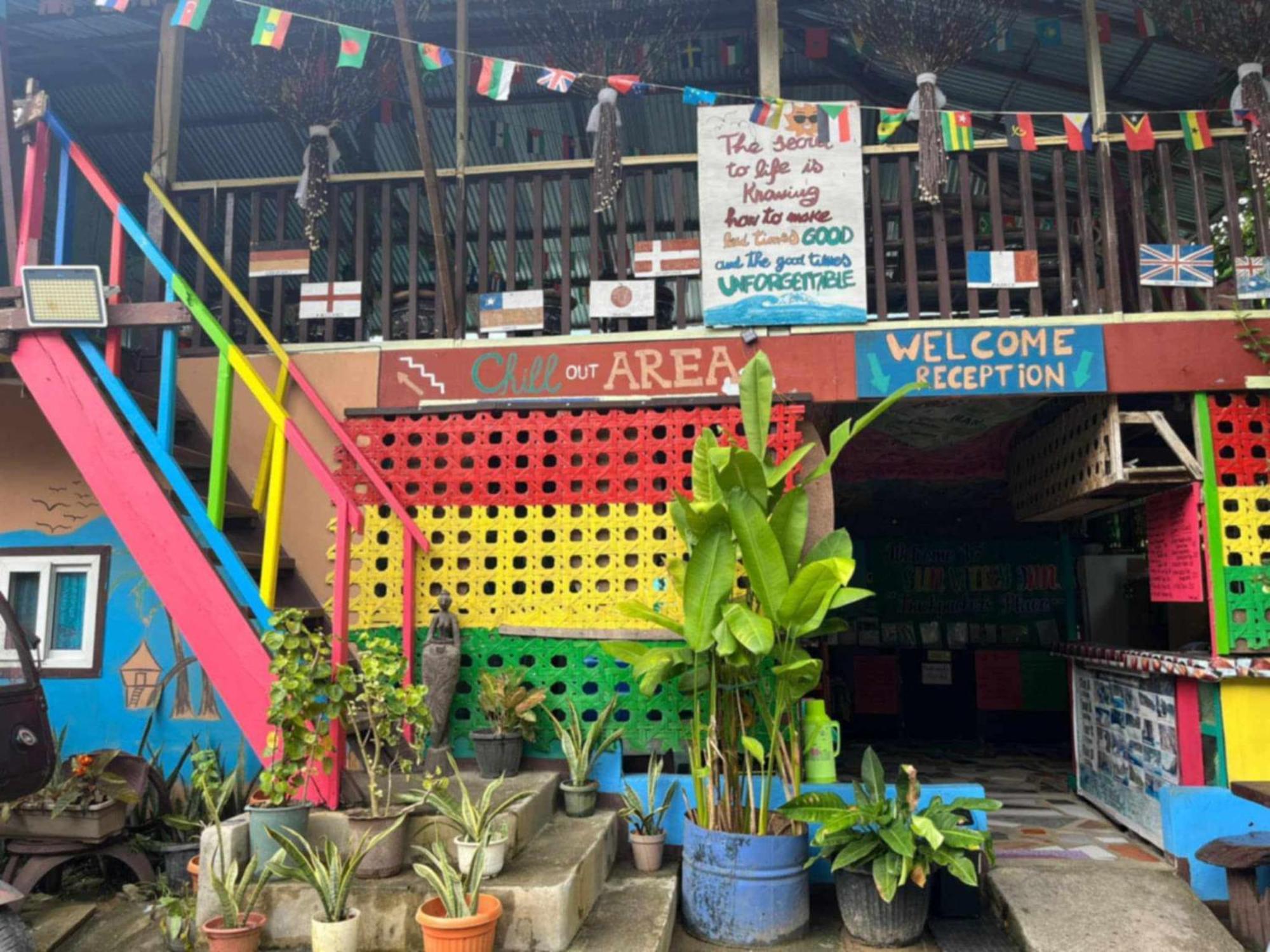 Paradise Budget Palawan Hostel El Nido Bagian luar foto